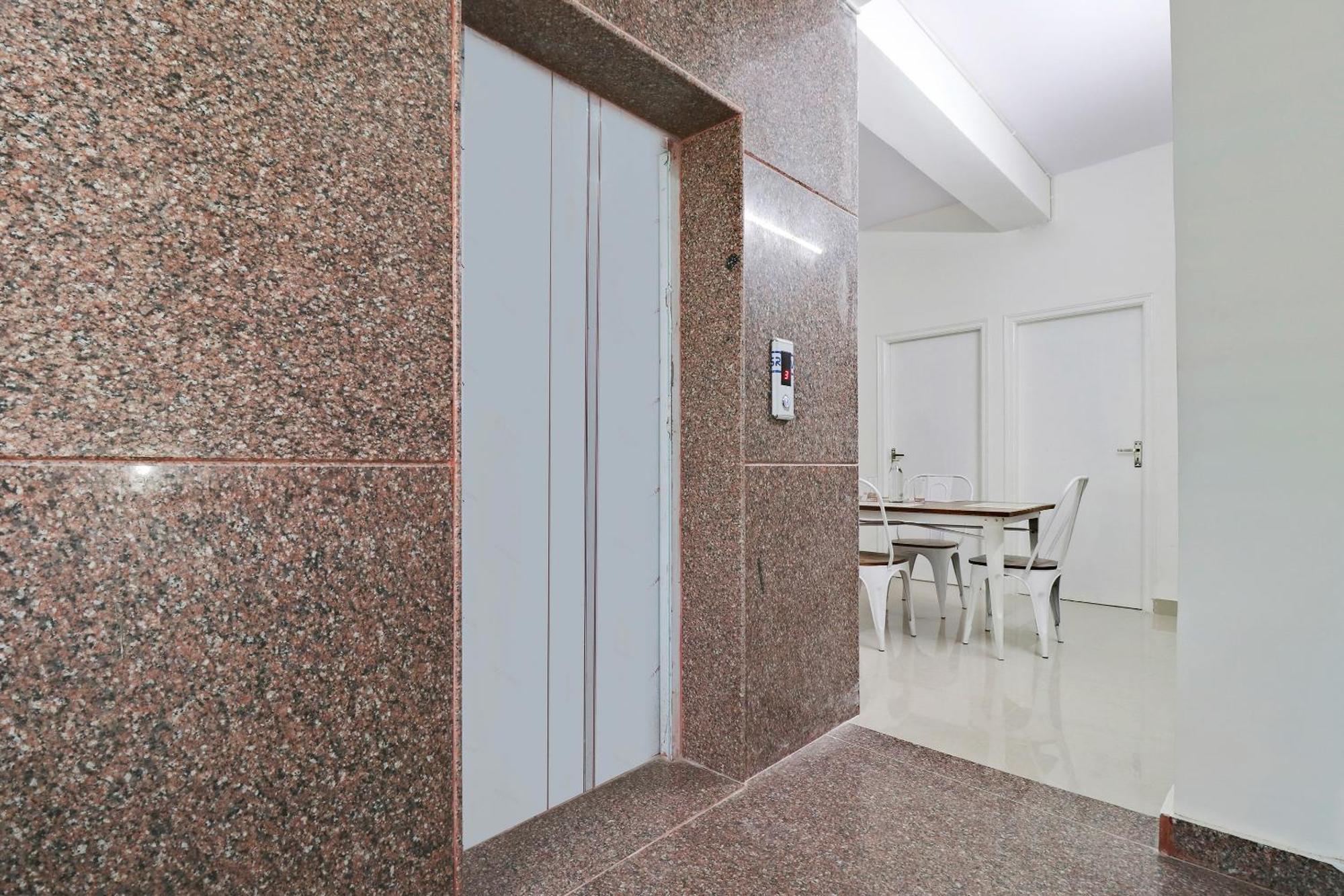 Hotel O Leva Homes Near Baiyappanahalli Metro Station Bangalore Eksteriør billede